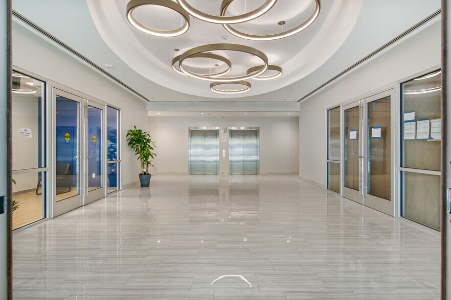 More Photos Of 1020 Riverwood Ct, Conroe Medical For Lease