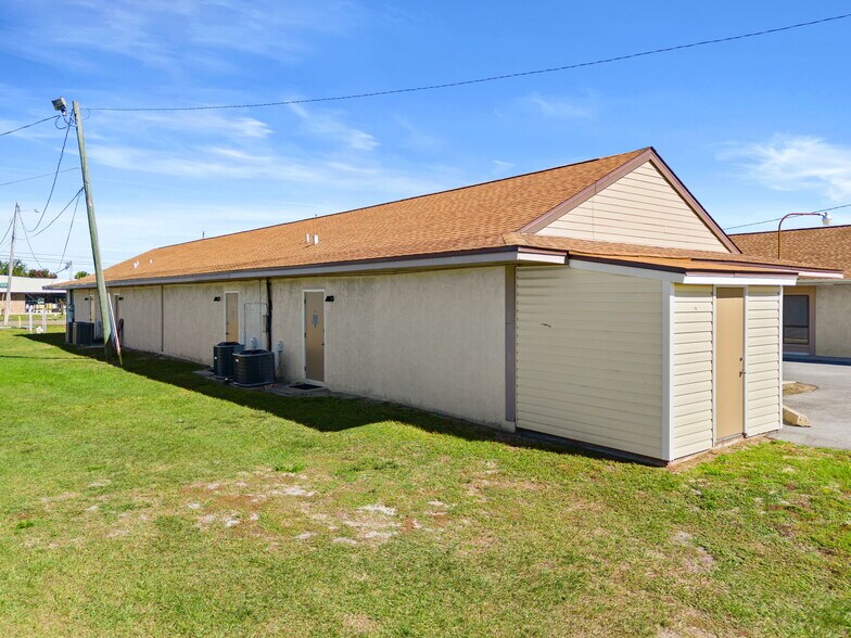 More Photos Of 2629 W 23rd St, Panama City Office For Sale