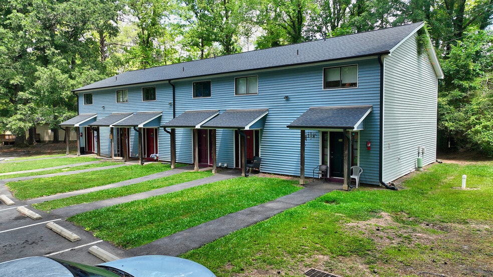 More Photos Of 301 Wheel Hollow Trl, Sanford Apartments For Sale