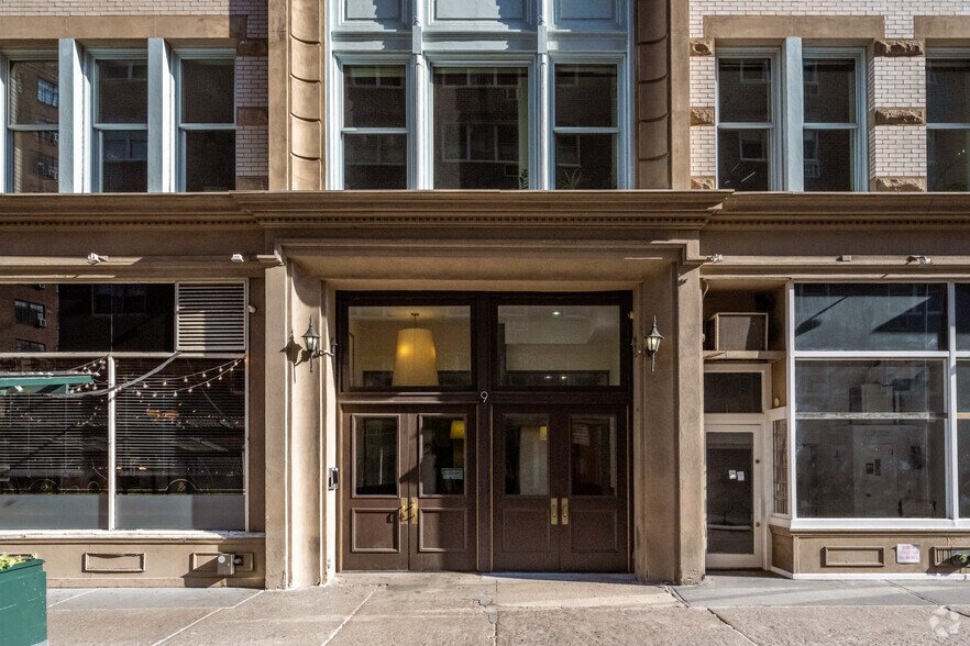 More Photos Of 186-192 W 4th St, New York Apartments For Lease