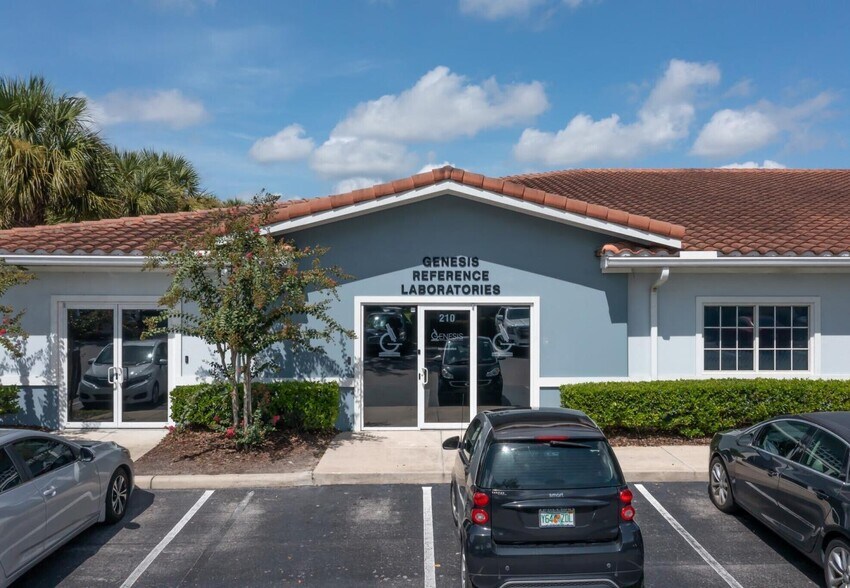 More Photos Of 7900 Forest City Rd, Orlando Unknown For Lease