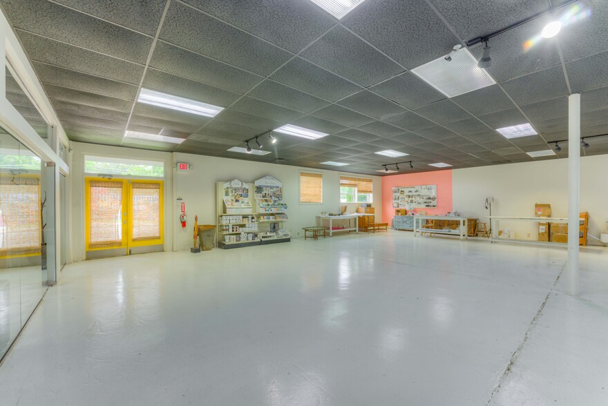 More Photos Of 478 N Hollywood St, Memphis Flex For Sale