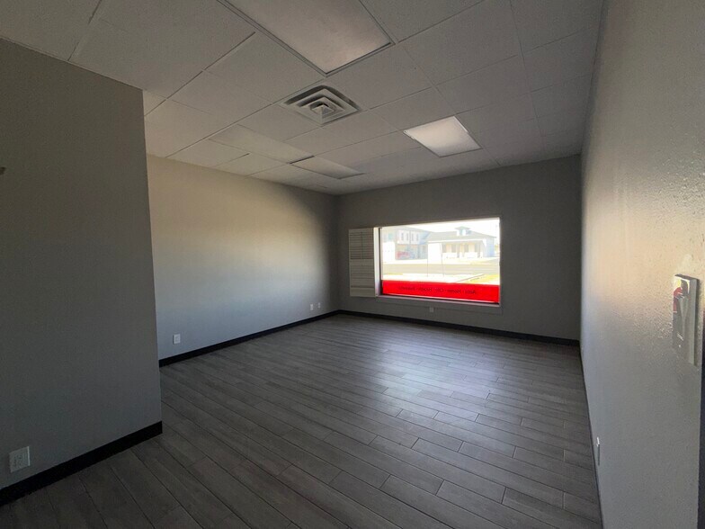 More Photos Of 2506 N Grandview Ave, Odessa Office For Lease
