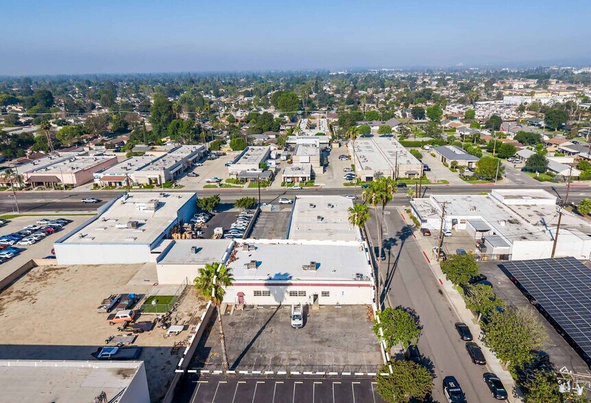 More Photos Of 220 Taylor St, Monrovia Warehouse For Sale