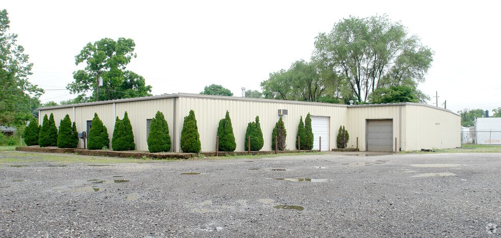 More Photos Of 2817 Massachusetts Ave, Indianapolis Service For Lease