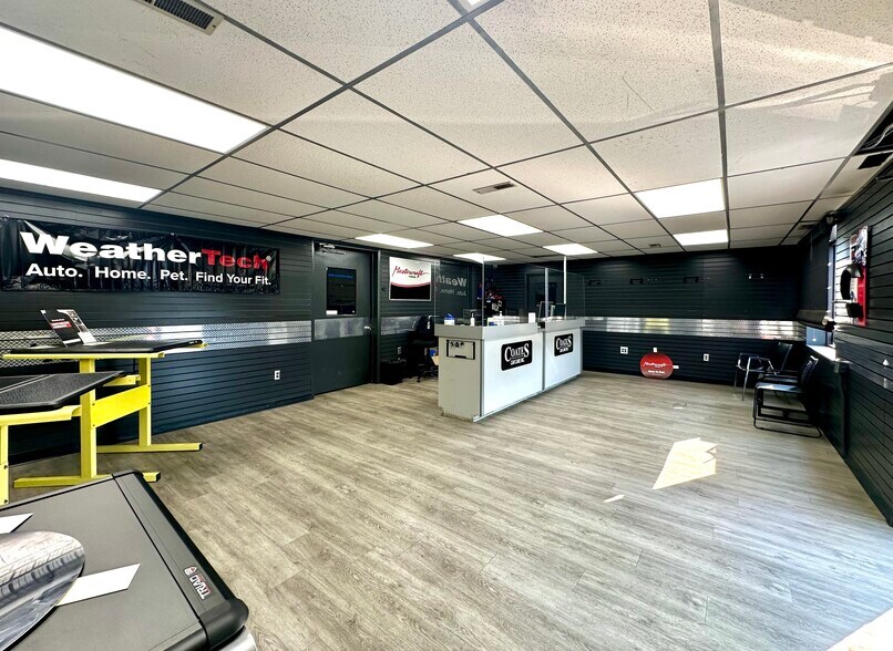 More Photos Of 2821 Garland St, Niles Auto Repair For Sale