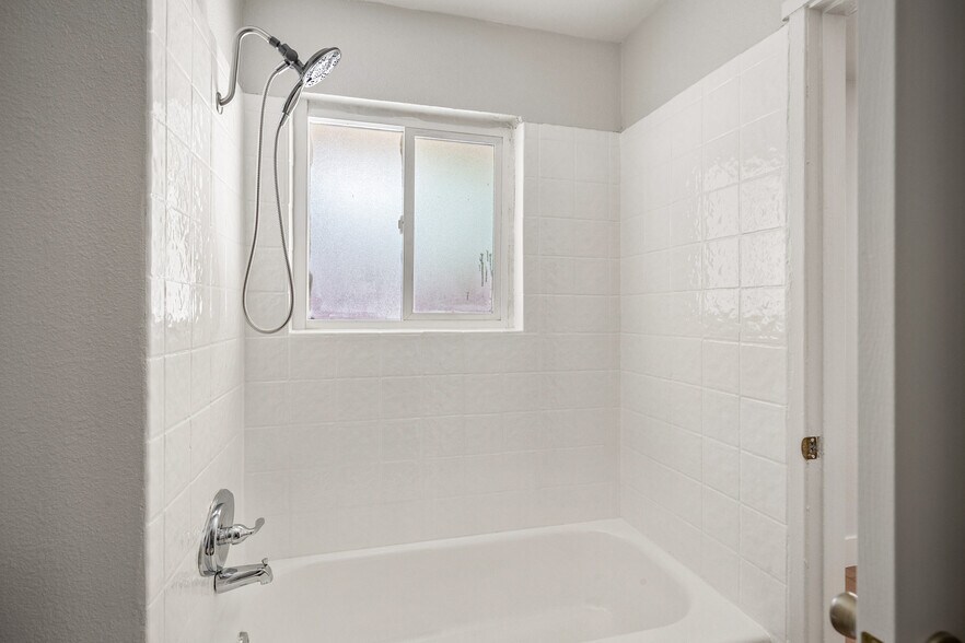 More Photos Of 1179 Mesa Dr, San Jose Apartments For Sale