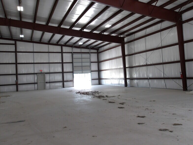 More Photos Of 1745 Laguna Circle, Harlingen Warehouse For Lease