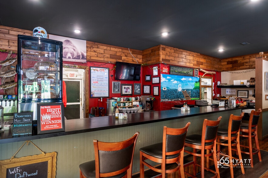 More Photos Of 1466 Snug Harbor Rd, Shady Side Storefront Retail Residential For Sale