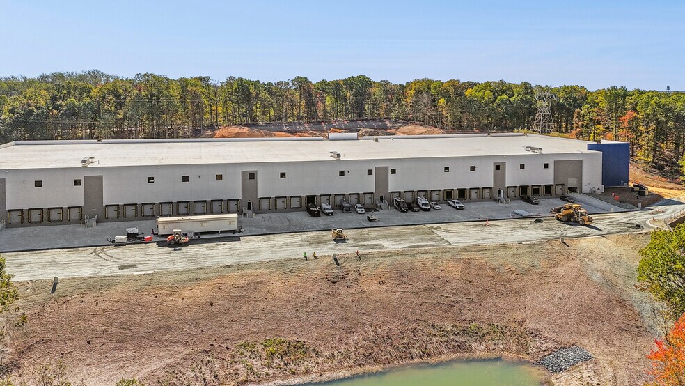 More Photos Of 1305 Furnace Rd, Linthicum Heights Distribution For Lease