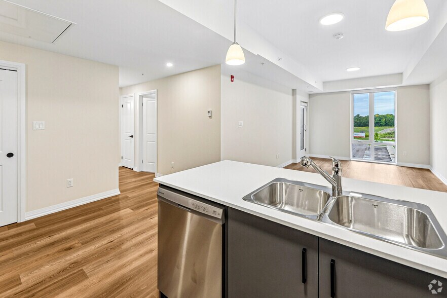 More Photos Of 600 Sunningdale Rd E, London Apartments For Sale