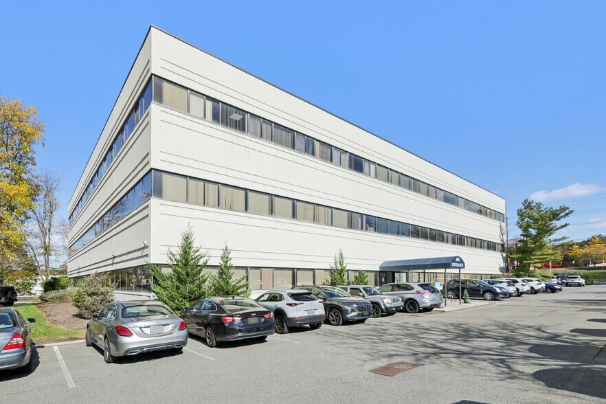 More Photos Of 401 Hamburg Turnpike, Wayne Medical For Sale