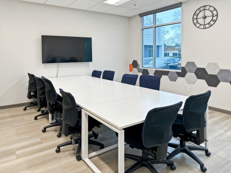 Primary Photo Of 980 W 6th St, Ontario Coworking Space