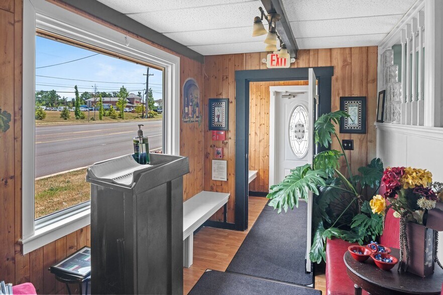 More Photos Of 1994, Jamison Freestanding For Sale