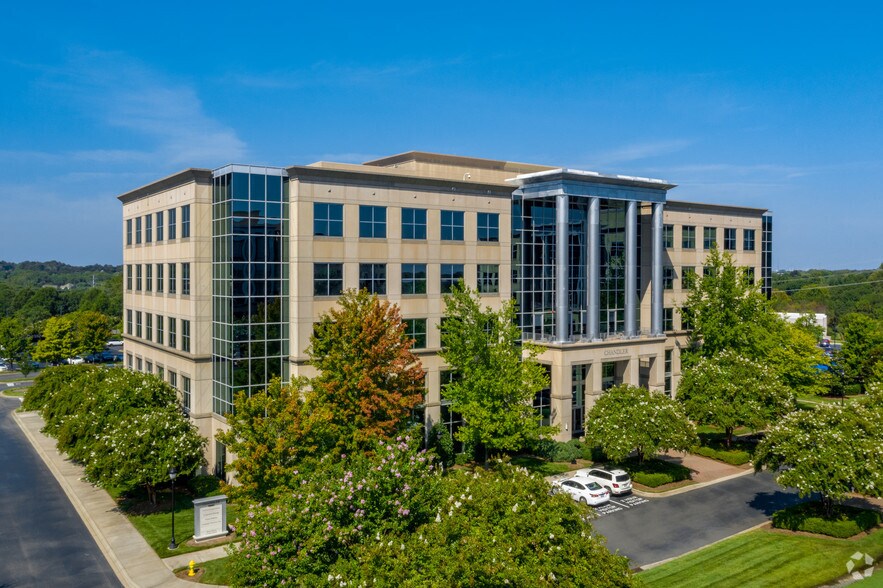 More Photos Of 13860 Ballantyne Corporate Pl, Charlotte Office For Lease