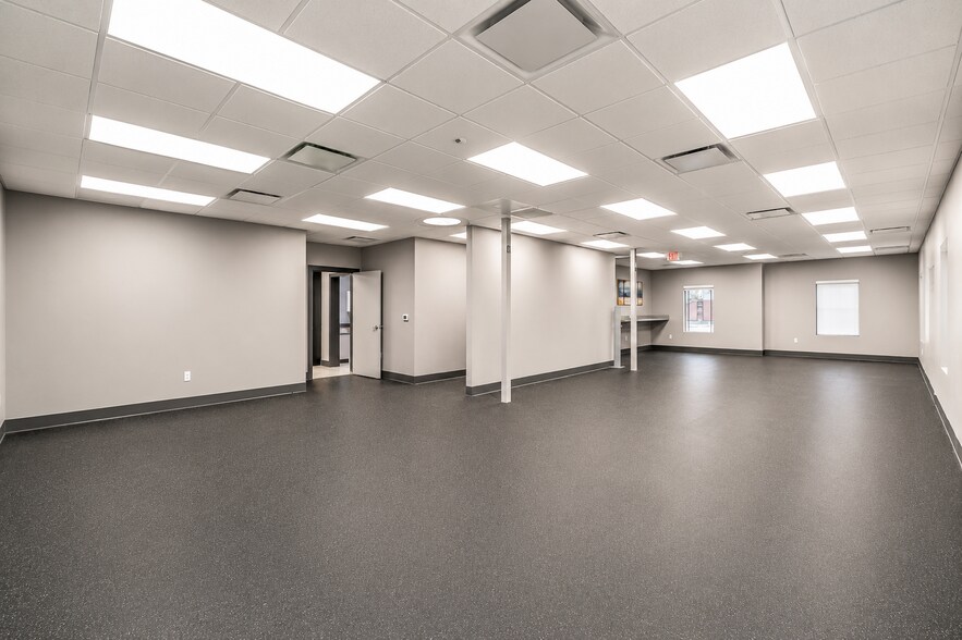 More Photos Of 418 Village Dr, Murphy Medical For Sale