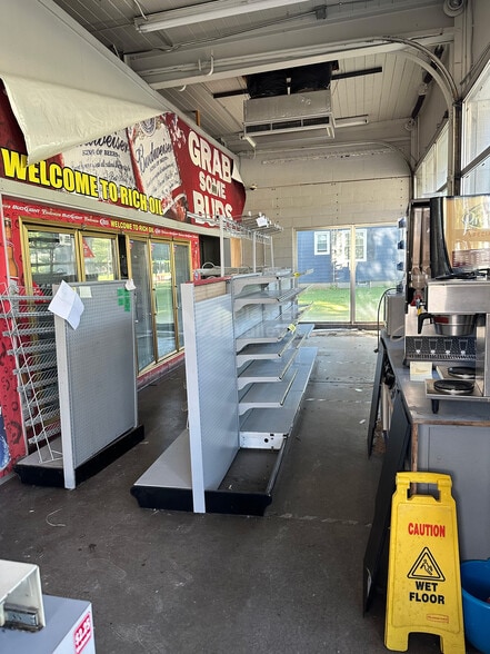 More Photos Of 153 Benedict Ave, Norwalk General Retail For Sale