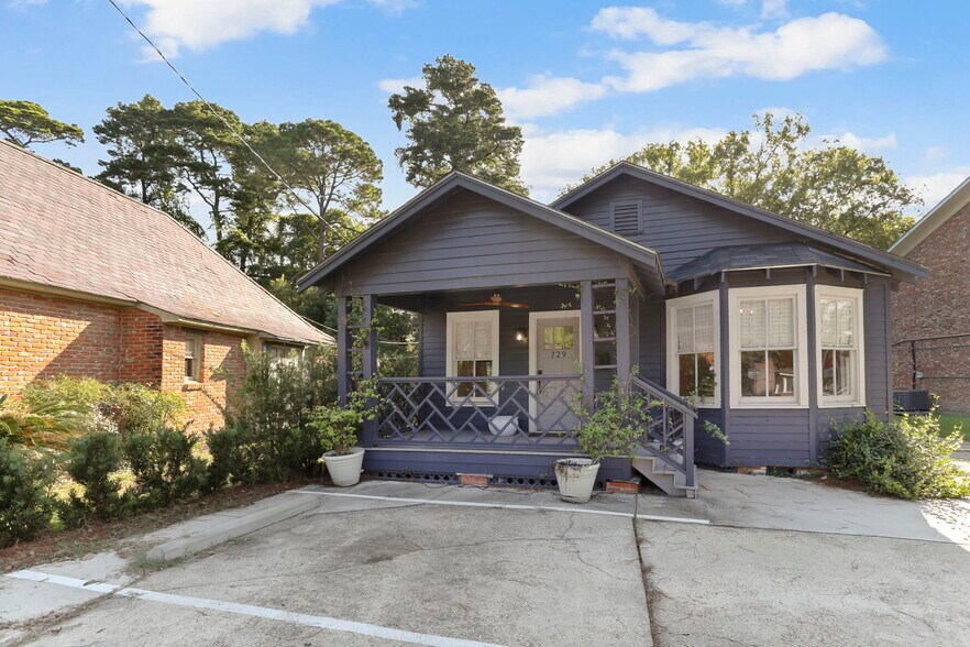 Primary Photo Of 729 S Acadian Thruway, Baton Rouge Office Residential For Sale