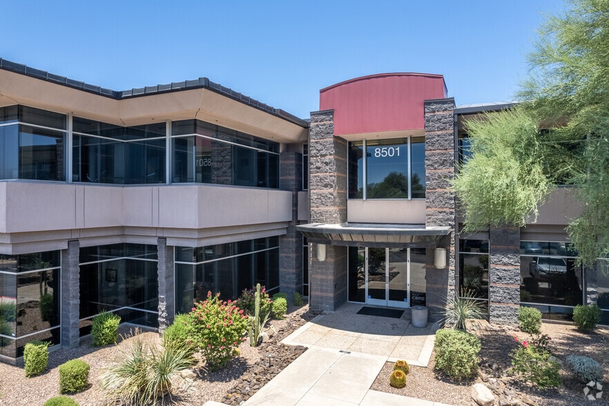 More Photos Of 8501 E Princess Dr, Scottsdale Office For Lease