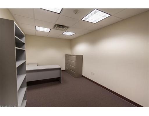 More Photos Of 289 Elm St, Marlborough Warehouse For Lease