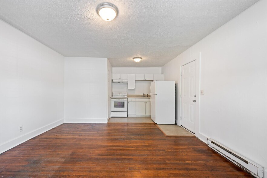 More Photos Of 419 Belmont Ave, Shelbyville Multifamily For Sale