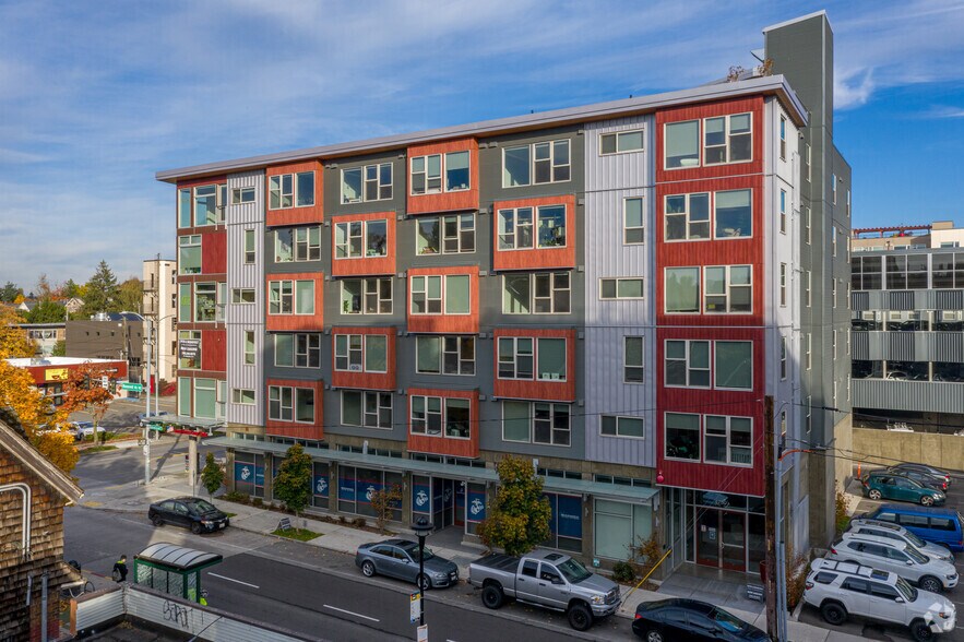 More Photos Of 4750 Roosevelt Way NE, Seattle Apartments For Lease
