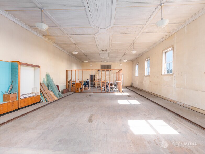 More Photos Of 1418 Newcastle St, Brunswick Storefront For Sale