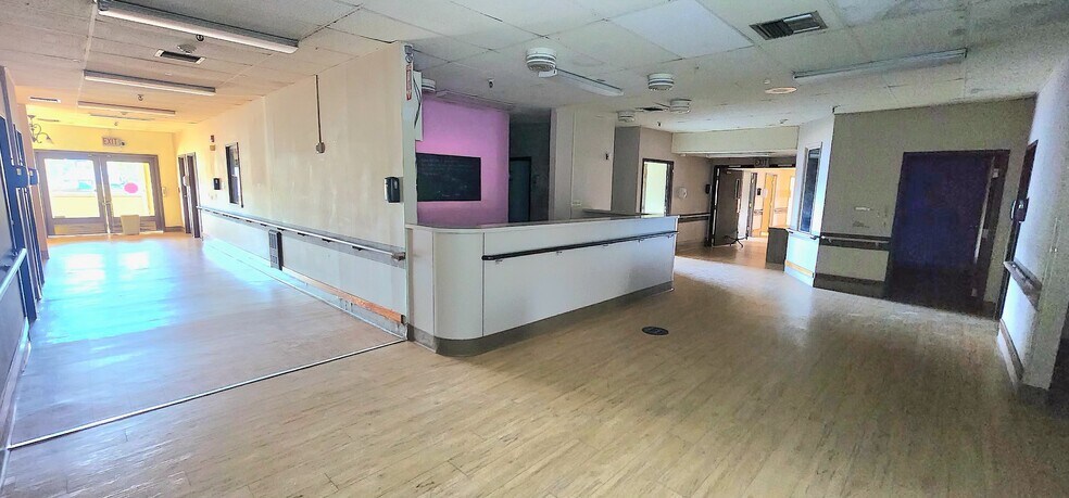 More Photos Of 1500 Avenue G, Ely Specialty For Sale
