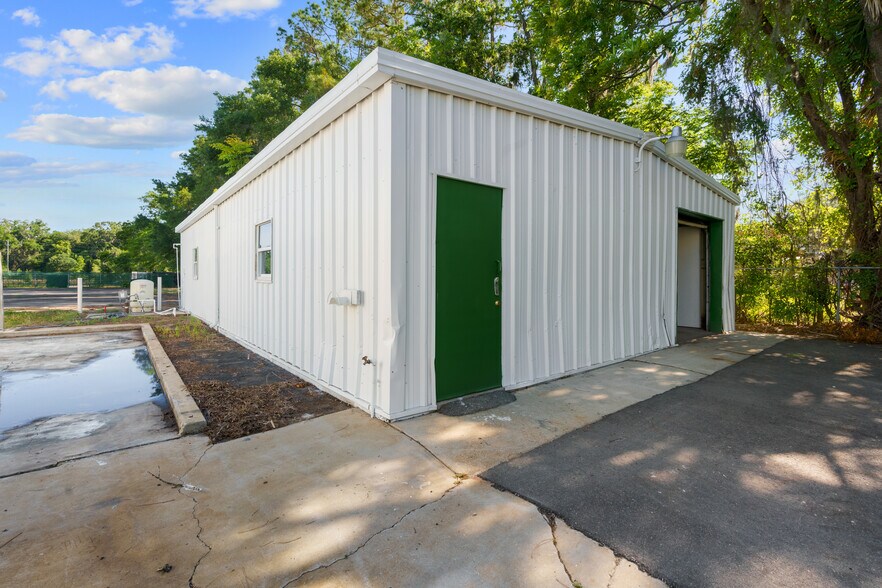 More Photos Of 13595 SE 31st Ave, Summerfield Warehouse For Sale