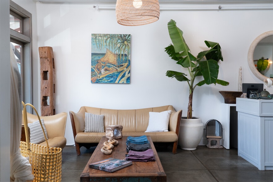 More Photos Of 93 Hana Hwy, Paia Hotel For Sale