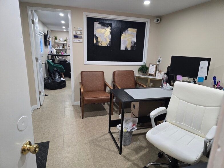 More Photos Of 5901 Fresh Meadow Ln, Fresh Meadows Land For Lease
