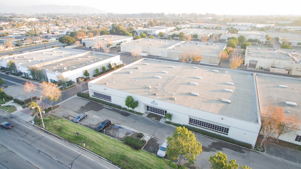 More Photos Of 1700 Emerson Ave, Oxnard Manufacturing For Sale