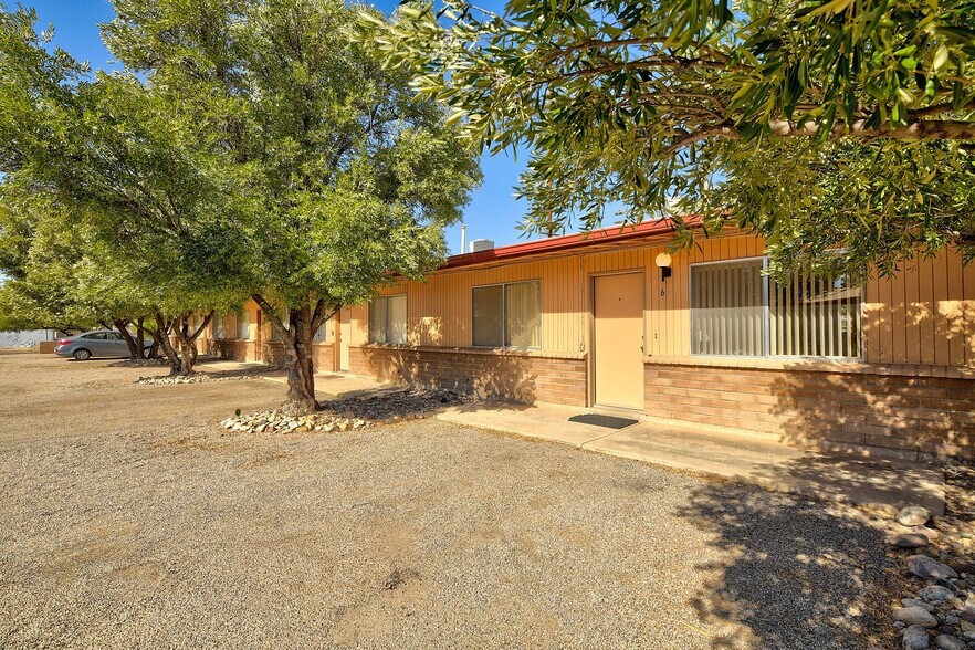More Photos Of 2770 N Goyette Ave, Tucson Apartments For Sale