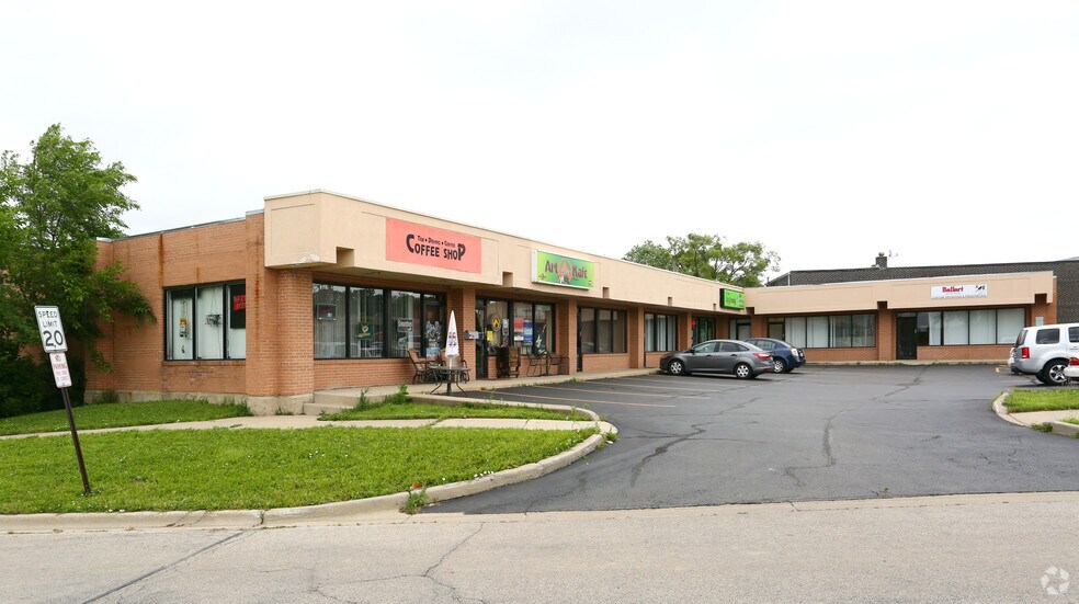 More Photos Of 127-139 E Front St, Wood Dale Freestanding For Lease