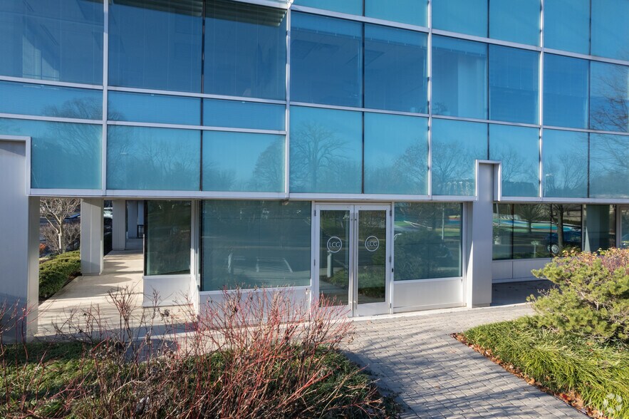 More Photos Of 50 Monument Rd, Bala Cynwyd Office For Lease