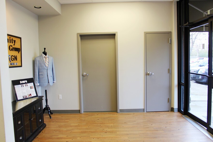 More Photos Of 193 Business Park Dr, Ridgeland Flex For Lease