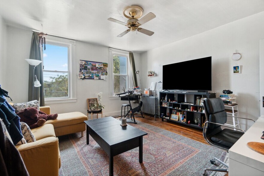 More Photos Of 3526 Keswick Rd, Baltimore Apartments For Sale