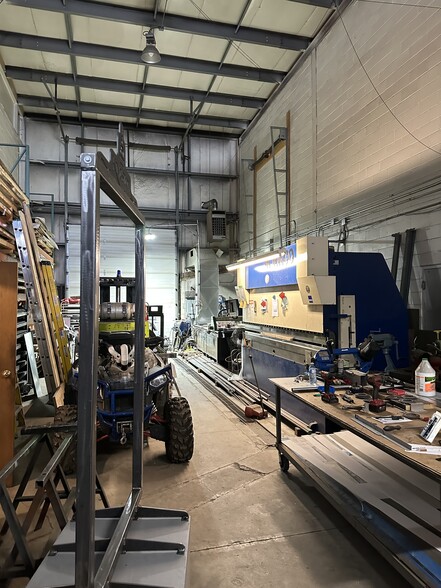 More Photos Of 590 Cataraqui Woods Dr, Kingston Flex For Sale