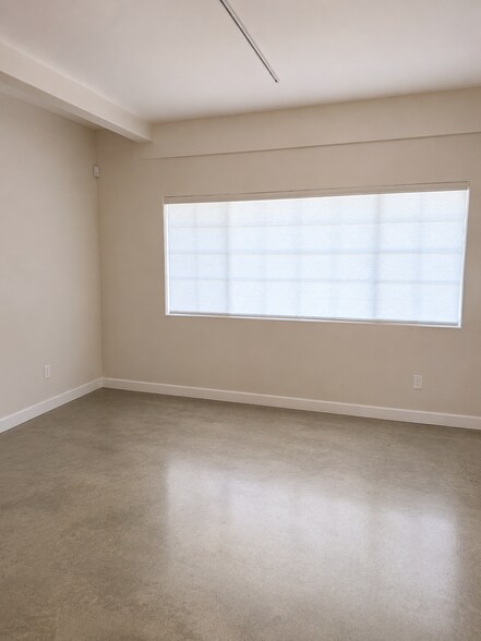 More Photos Of 607 N Vulcan Ave, Encinitas Storefront For Lease