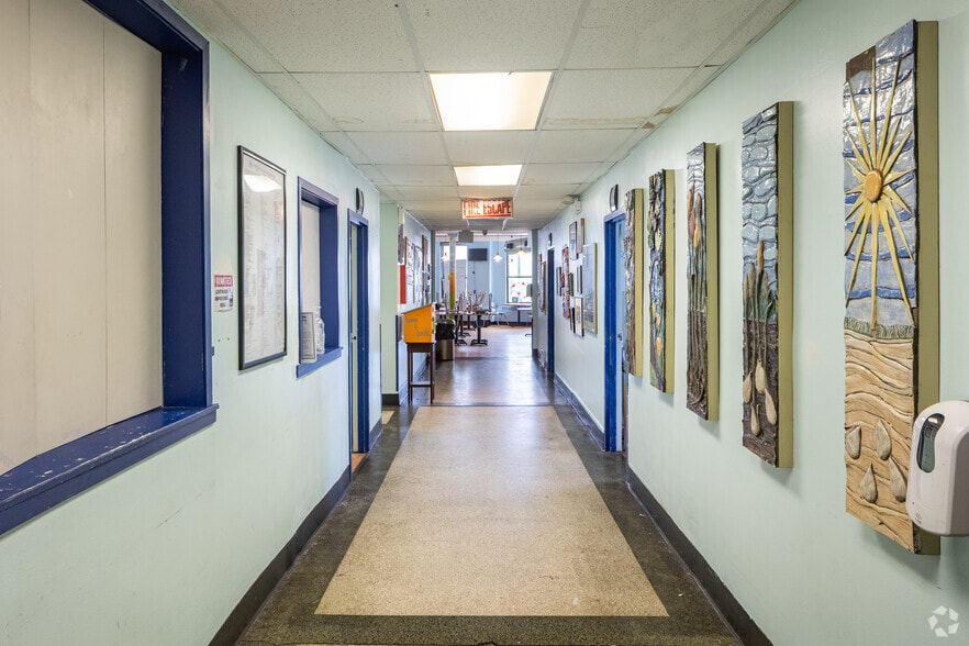 More Photos Of 4554 N Broadway, Chicago Office For Sale