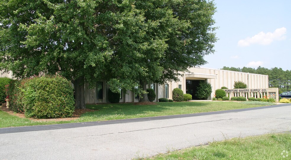 More Photos Of 4095 Old Salisbury Rd, Lexington Warehouse For Lease