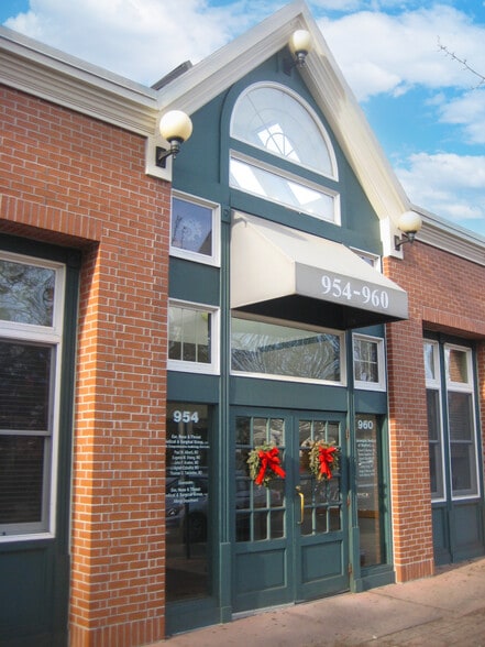 Primary Photo Of 954-960 Main St, Branford Medical For Lease