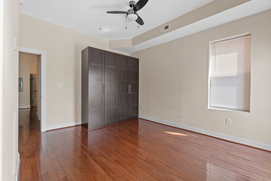 More Photos Of 2740 Saint Paul St, Baltimore Apartments For Sale