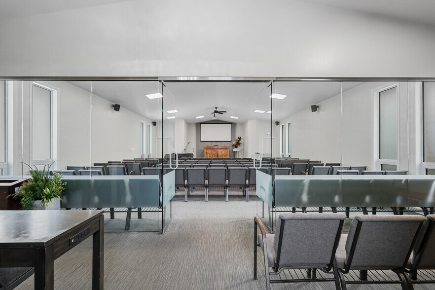 More Photos Of 232 8A St NE, Calgary Religious Facility For Sale