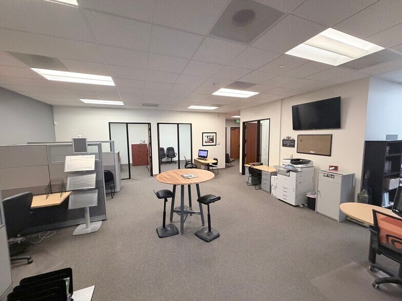 More Photos Of 100 Cortona Way, Brentwood Medical For Sale