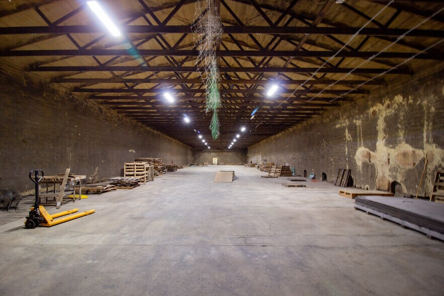 More Photos Of 6924 Peck Rd, Eaton Rapids Industrial For Sale