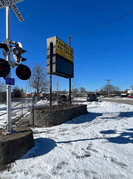 More Photos Of 159 Temple St, Nashua Warehouse For Lease