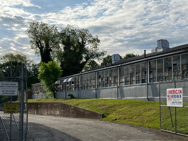 More Photos Of 1940 Murphy Ave SW, Atlanta Warehouse For Lease