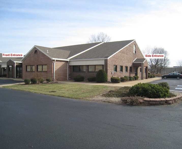 Primary Photo Of 700-706 N Burkhardt Rd, Evansville Office For Lease