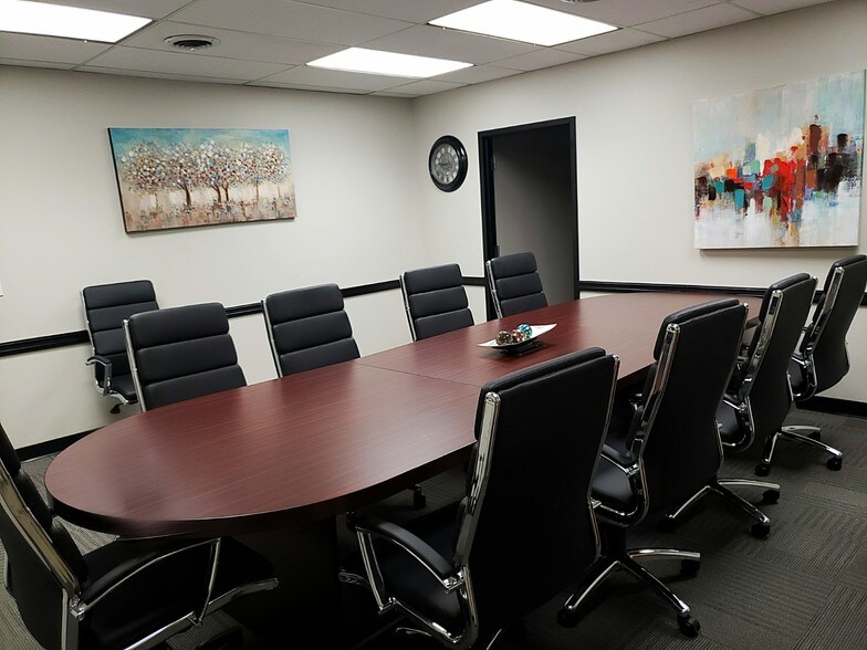 More Photos Of 5350 S Western Ave, Oklahoma City Office For Lease